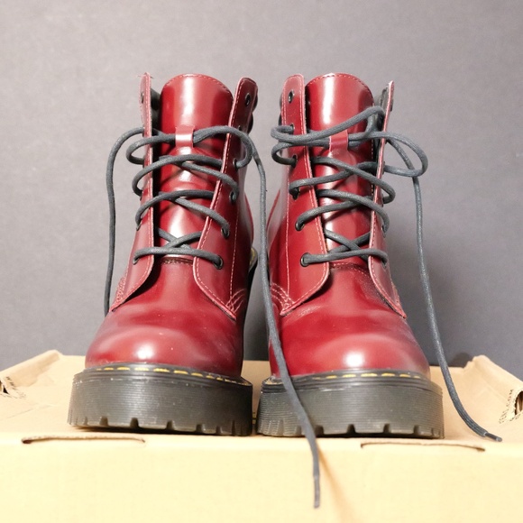 NEW* Dr. Marten Persephone boots in cherry Size 6 - Picture 4 of 11